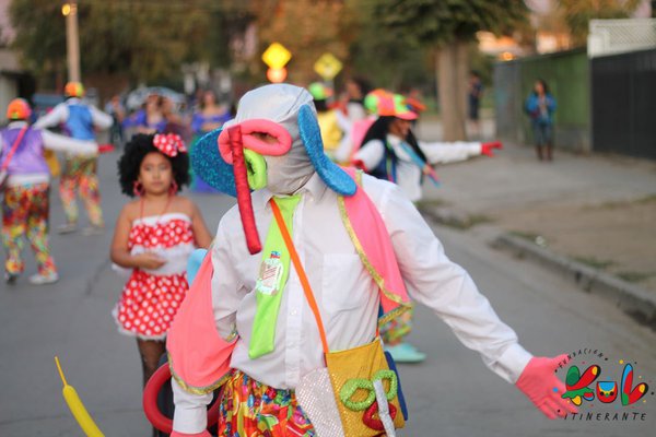 DIA DE LA DANZA 18.jpg Carnaval Migrante_Julio Guardia_Fundación Kultura Itinerante 6.jpg