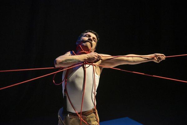 El traje del novio.tif Edmundo Patricio Cortés-GAM (67).jpg