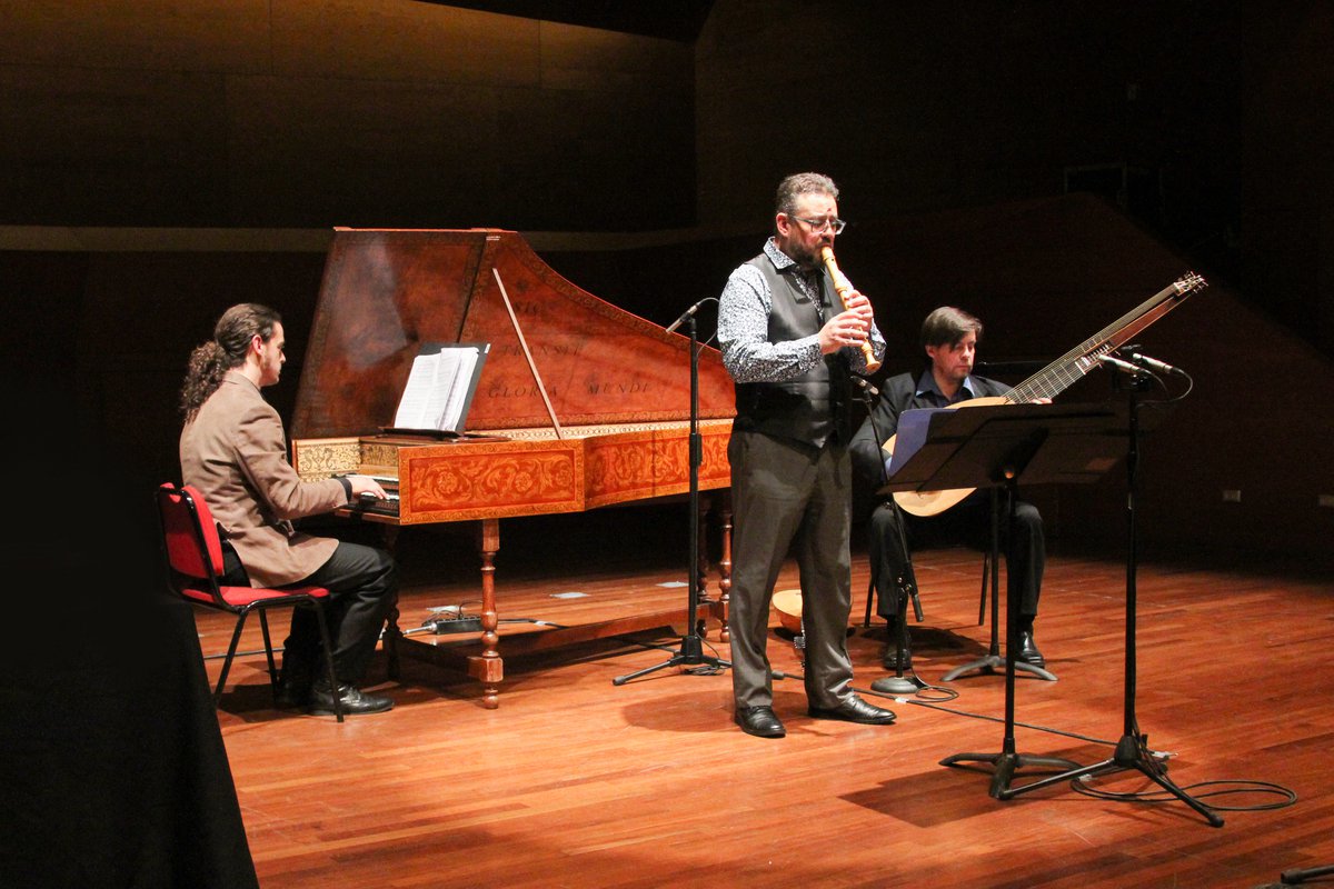 Estudio MusicAntigua UC-1.jpg