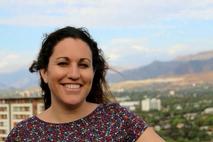 Leslie Jiménez, Dra en Matemática y Diplomada en comunicación de la ciencia. Autora, junto a Constanza Rojas, del libro "La gran aventura del conocimiento".