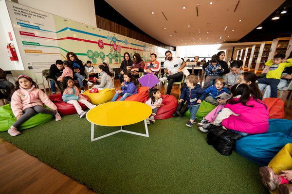  bibliogamlee-23_2.max-1200x900 (1).jpg