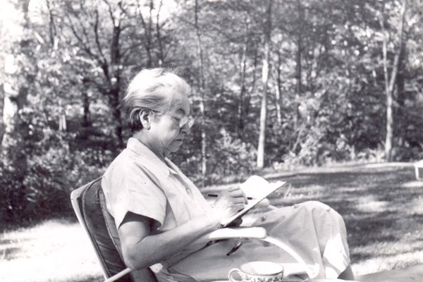  gabriela mistral.jpg
