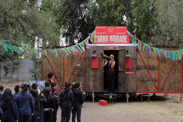 Continuidad de las cajeras.jpg teatro-nomade-arbol.jpg